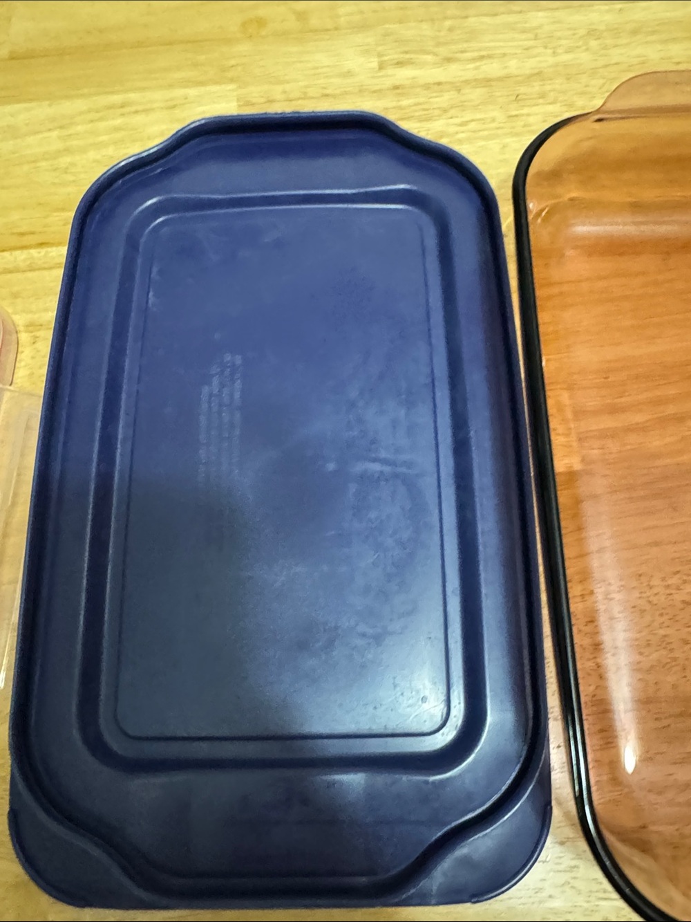 Pyrex Navy Silicone Lid - Picture 2 of 3